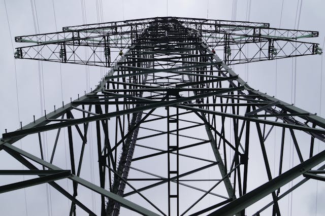 Overhead Power Lines: Backbone of Reliable Power Transmission and Distribution